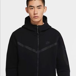 New Nike Tech Fleece Outfit